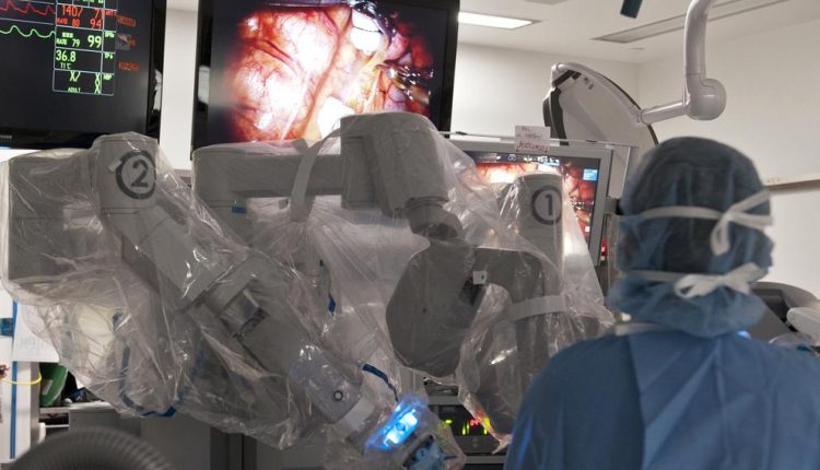 Da Vinci Surgical Robot
