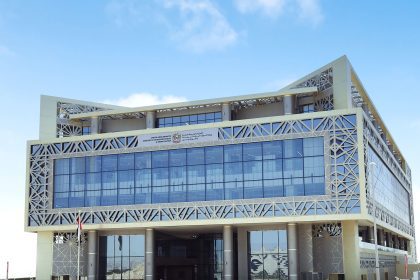 Emirates Award for Leadership in Labor Market Supports Economy