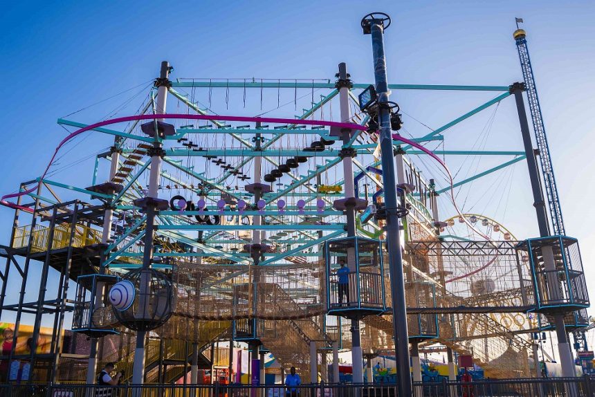 Neon Galaxy X: New Entertainment Destination in Global Village