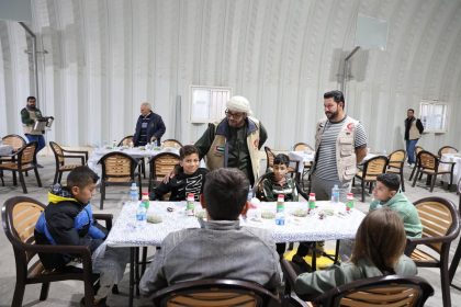 Ramadan Iftar Gathers UAE White Hands With Syrian Refugees