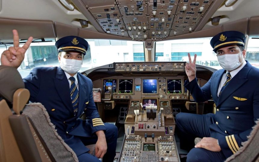 Top Pilot Salaries in the World According to "Simple Flying"